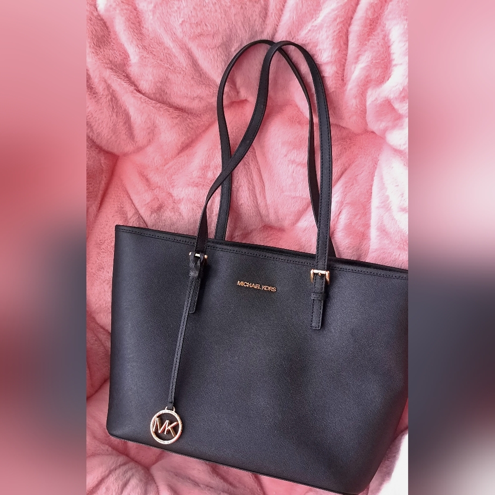 Michael Kors Jet Set Travel Large Tote Black Saffiano Gold Hardware
